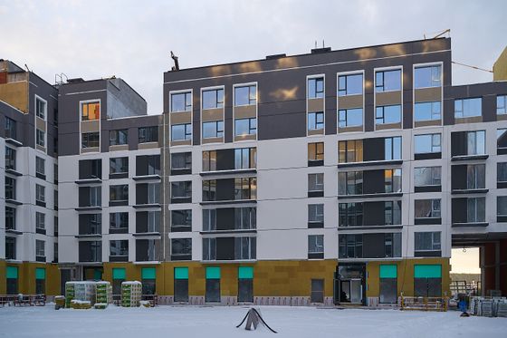 Квартал «Брусника в Академическом», ул. Академика Ландау, 7 — 4 кв. 2023 г.