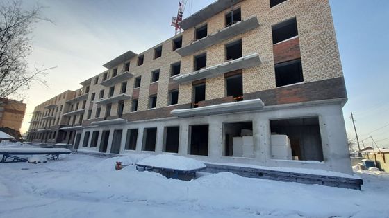 Дом «Белая Полоса», ул. Пархоменко, 4 — 4 кв. 2023 г.