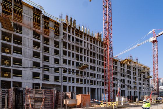 Яркий квартал Injoy (Яркий квартал инджой), корпус 1 — 1 кв. 2025 г.