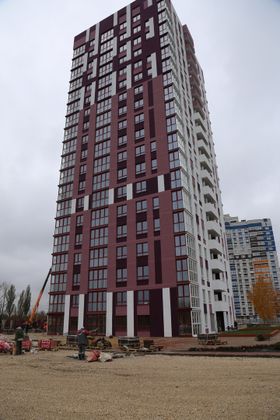 ЖК «Три башни», ул. Комарова, 47 — 4 кв. 2023 г.