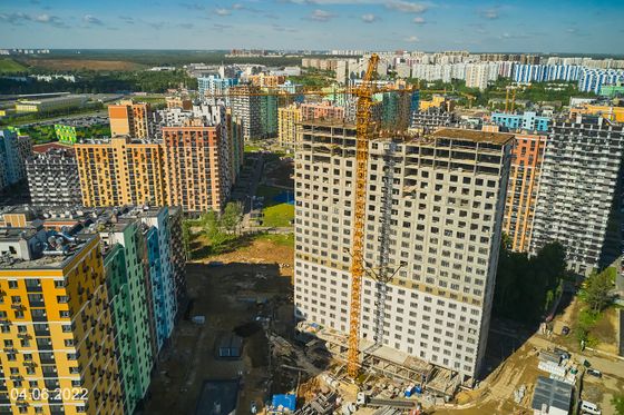 ЖК «ЛУЧИ», ул. Авиаторов, 1 — 2 кв. 2022 г.
