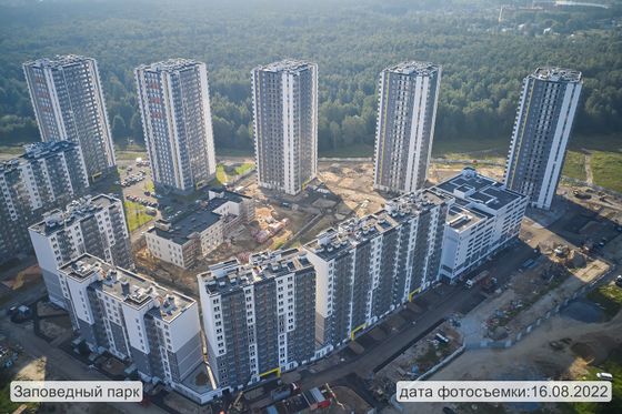 ЖК «Заповедный парк», пр. Орлово-Денисовский, 15, к. 2 — 3 кв. 2022 г.