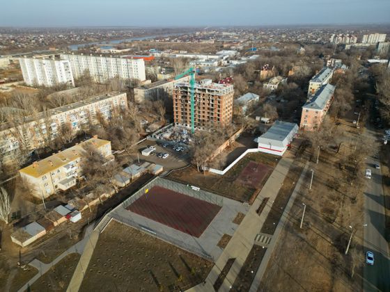 Дом на Космонавта Комарова, ул. Космонавта Комарова, 59Б — 4 кв. 2022 г.