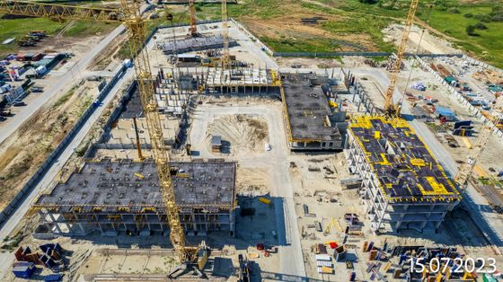 Микрорайон «Домашний», ул. Андрея Кореневского, 5 — 3 кв. 2023 г.