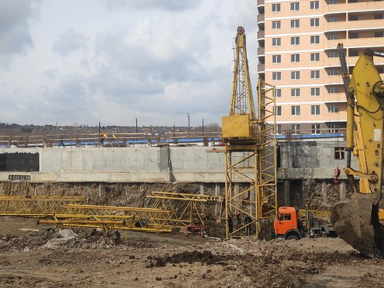 ЖК «Звездный-2», бул. Комарова, 1Е, стр. 5 — 2 кв. 2022 г.