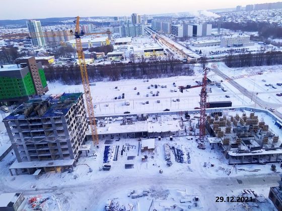 ЖК «Светлая долина», ул. Александра Курынова, 4 — 4 кв. 2021 г.