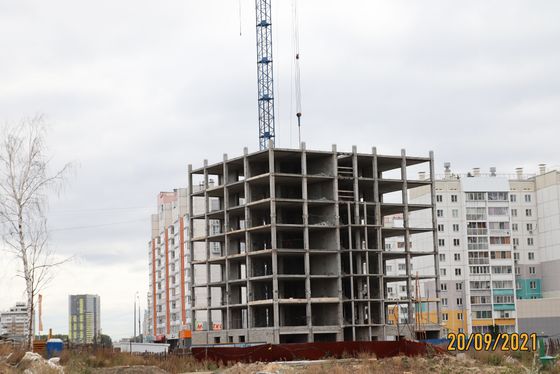 50 микрорайон «Парковый», ул. Александра Шмакова, 41 — 3 кв. 2021 г.