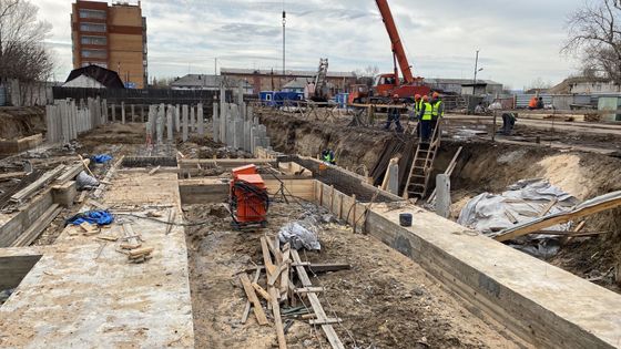 Дом «Белая Полоса», ул. Пархоменко, 4 — 1 кв. 2023 г.