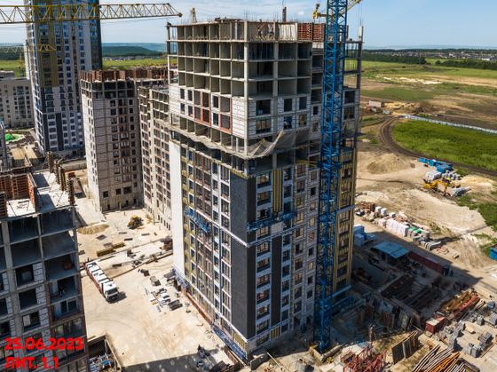 Кварталы 17/77, пр. Российский, 13, к. 2 — 2 кв. 2023 г.