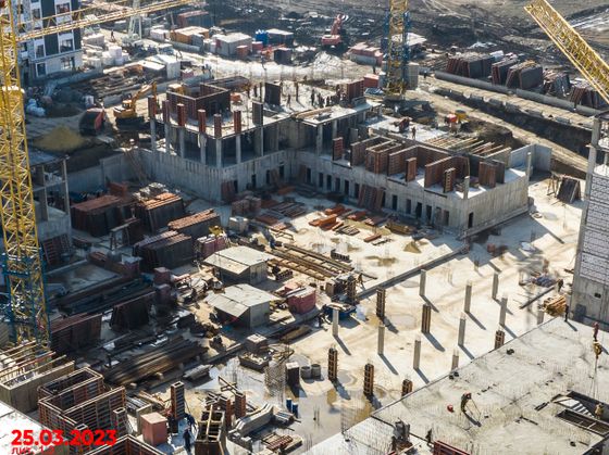 Кварталы 17/77, пр. Российский, 13, к. 1 — 1 кв. 2023 г.