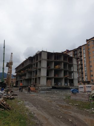 ЖК «Радужный», ул. Зураба Магкаева, 2/1 — 3 кв. 2021 г.