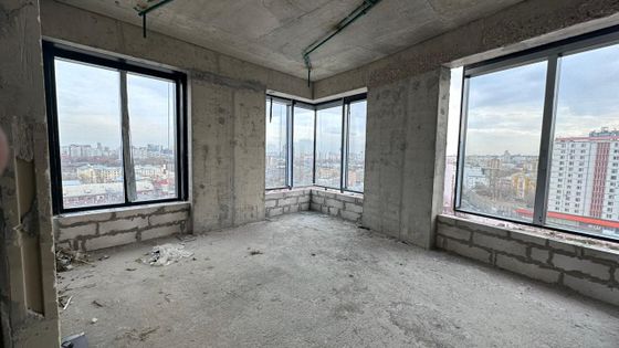 Дом «Chkalov» (Чкалов), пл. Курского Вокзала, 1 — 1 кв. 2023 г.