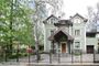 Аренда дома, 210 м², с участком 9 соток