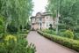Аренда дома, 800 м², с участком 43 сотки
