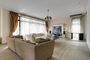 Продажа дома, 366 м², с участком 9 соток