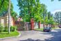 Продажа дома, 735 м², с участком 38,3 сотки