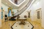 Аренда дома, 1 250 м², с участком 41 сотка