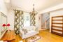 Аренда дома, 350 м², с участком 10 соток
