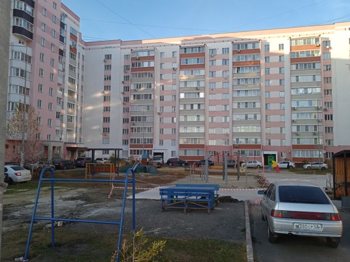 Продажа 3-комнатной квартиры 67 м², 4/10 этаж