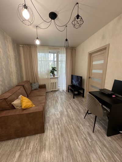 Продажа 2-комнатной квартиры 45 м², 2/5 этаж