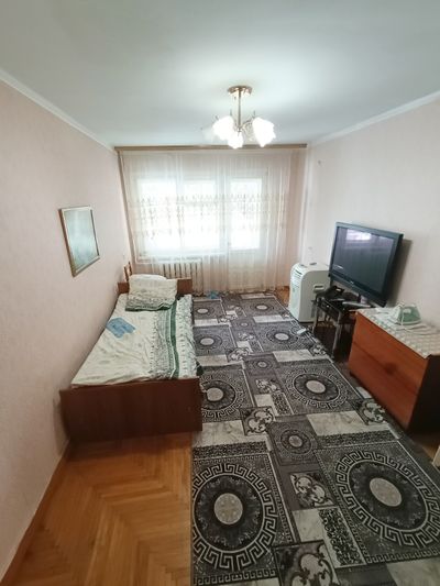 Продажа 3-комнатной квартиры 62 м², 1/5 этаж