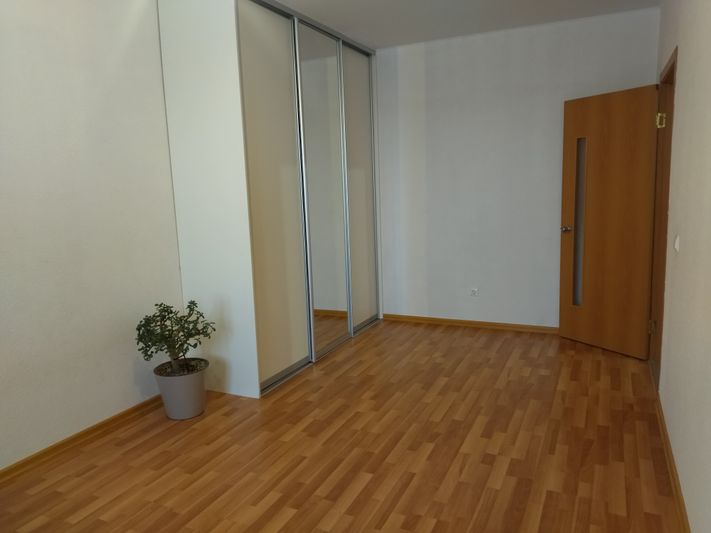 Продажа 2-комнатной квартиры 58 м², 8/8 этаж