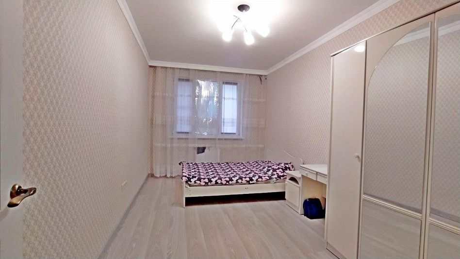 Продажа 2-комнатной квартиры 56,9 м², 1/9 этаж