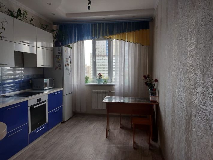 Продажа 2-комнатной квартиры 64 м², 4/14 этаж