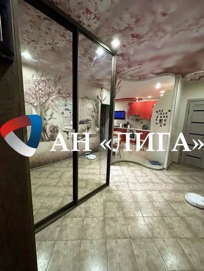 Продажа 2-комнатной квартиры 56 м², 2/5 этаж