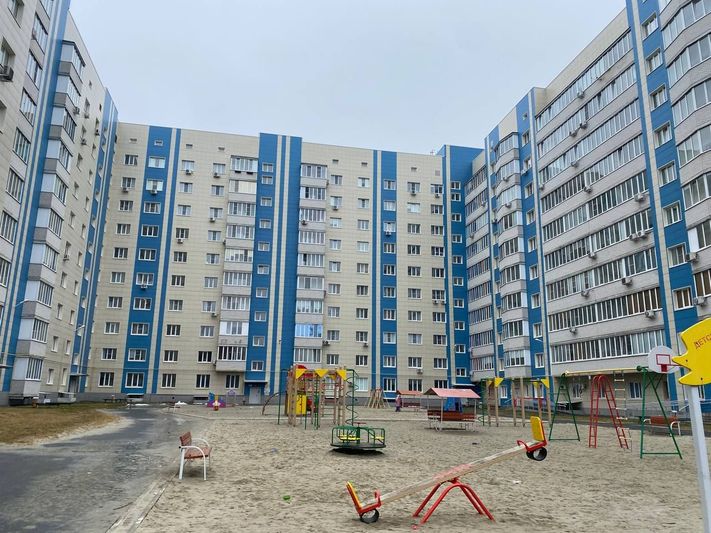 Продажа 3-комнатной квартиры 100 м², 8/10 этаж