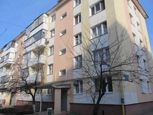 Продажа 3-комнатной квартиры 60 м², 1/5 этаж