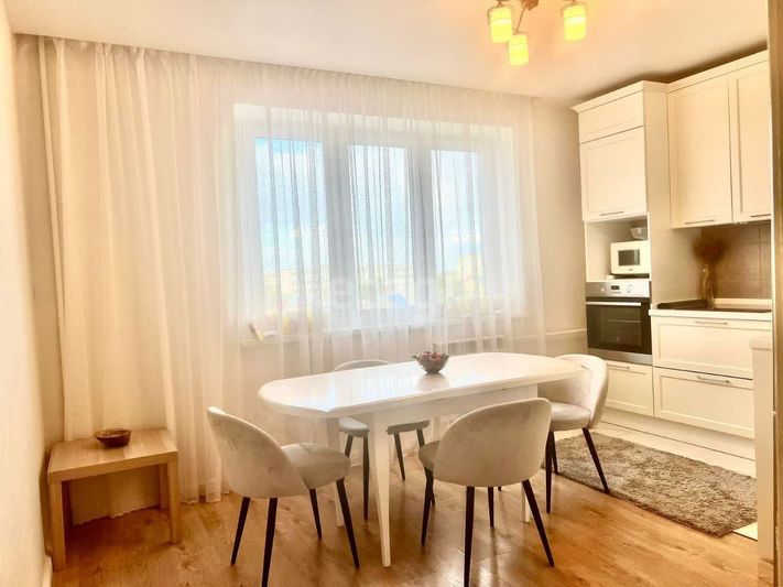 Продажа 2-комнатной квартиры 63,7 м², 5/10 этаж