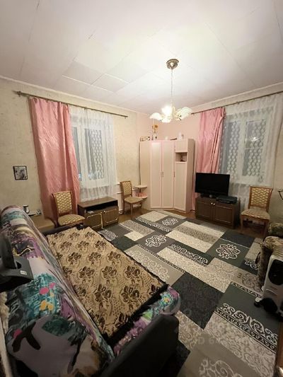 Продажа 2-комнатной квартиры 60,8 м², 2/2 этаж