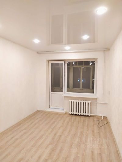 Продажа 1-комнатной квартиры 30,3 м², 2/4 этаж