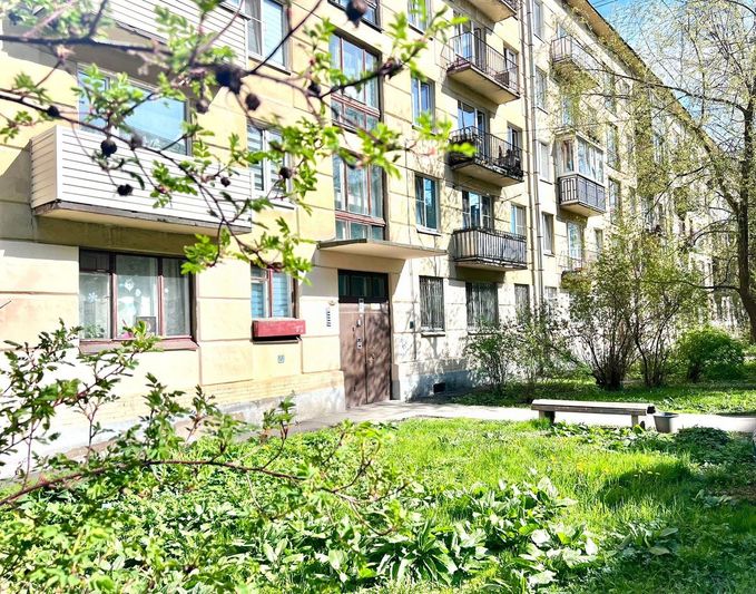 Продажа 2-комнатной квартиры 43,9 м², 5/5 этаж