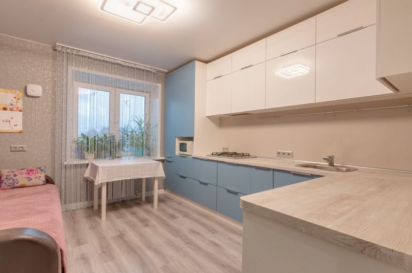 Продажа 2-комнатной квартиры 72,9 м², 4/4 этаж