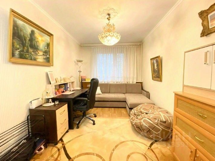 Продажа 2-комнатной квартиры 50 м², 3/16 этаж