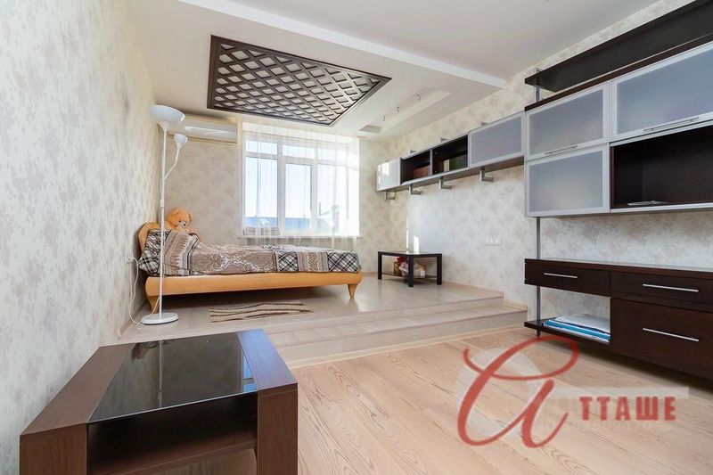 Аренда 3-комнатной квартиры 130 м², 5/6 этаж