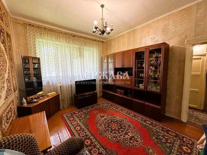 Продажа 2-комнатной квартиры 38 м², 1/2 этаж