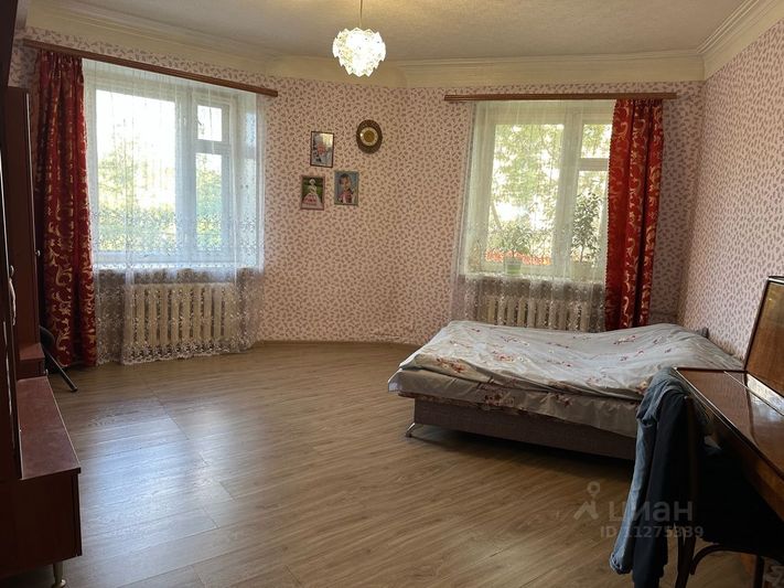 Продажа 3-комнатной квартиры 98 м², 2/2 этаж