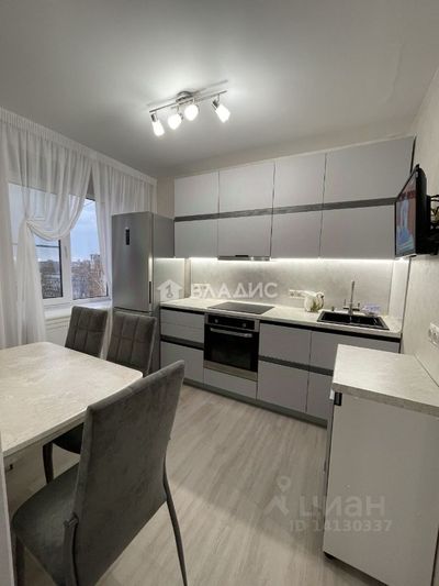 Продажа 3-комнатной квартиры 60 м², 8/9 этаж