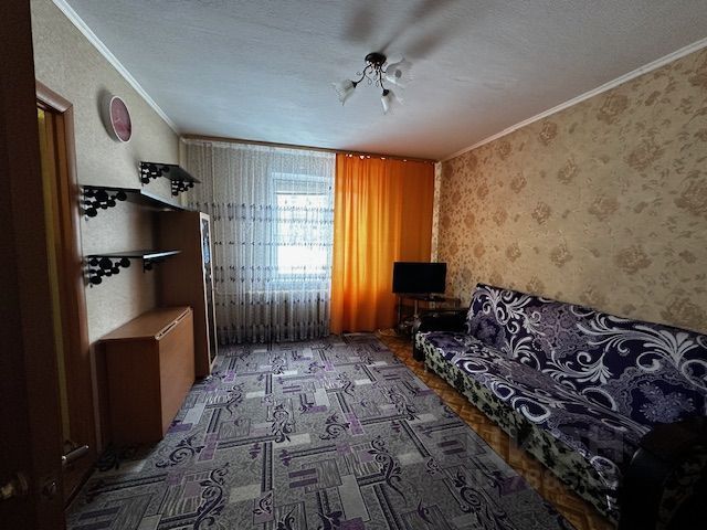 Продажа 1-комнатной квартиры 30,4 м², 1/9 этаж