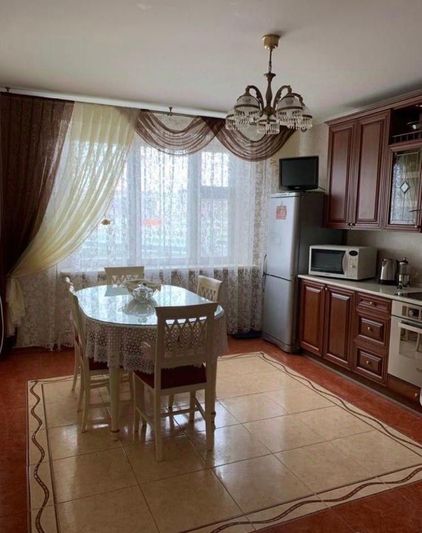 Продажа 3-комнатной квартиры 96 м², 8/10 этаж