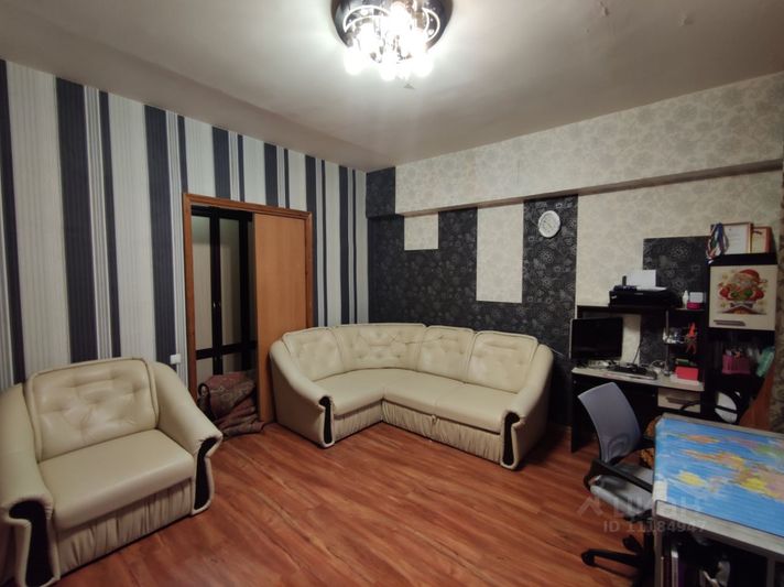 Продажа 3-комнатной квартиры 81 м², 9/9 этаж