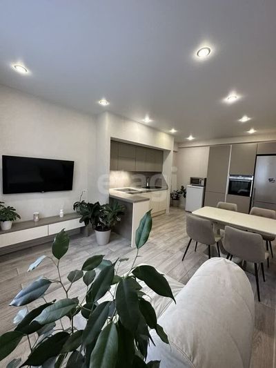 Продажа 2-комнатной квартиры 65 м², 1/5 этаж