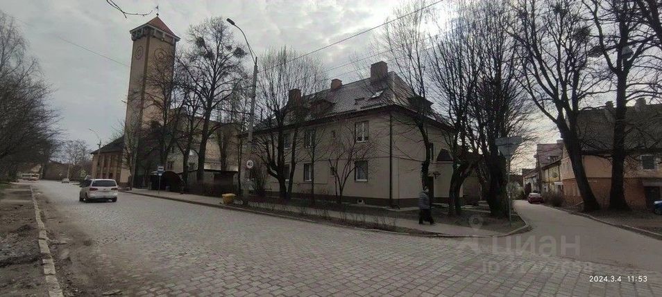 Продажа 1-комнатной квартиры 41,8 м², 3/3 этаж