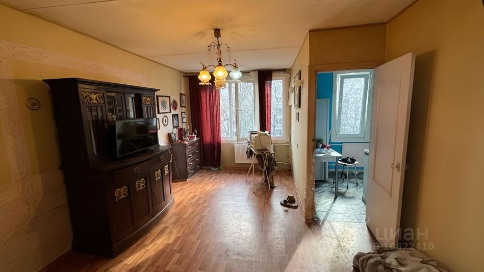 Продажа 3-комнатной квартиры 42 м², 5/5 этаж