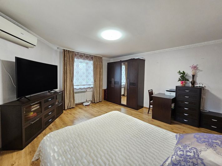 Продажа 2-комнатной квартиры 67,3 м², 4/6 этаж