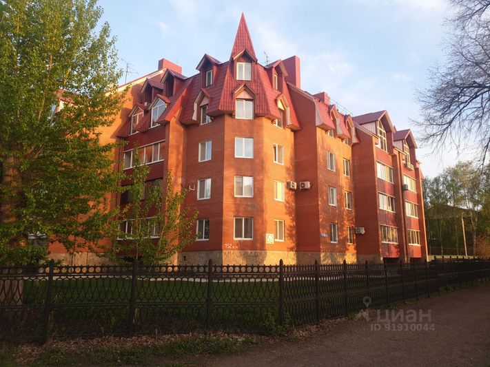 Продажа 2-комнатной квартиры 87 м², 1/5 этаж