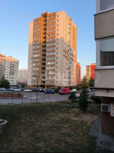 Продажа 2-комнатной квартиры 60 м², 2/15 этаж